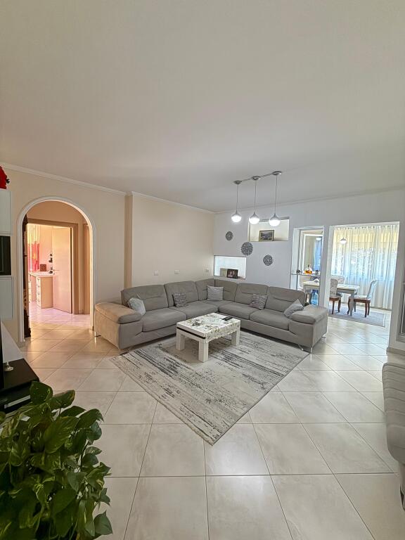 🏢Shitet Apartament 2+1+2 | 📍Liqeni i Thatë