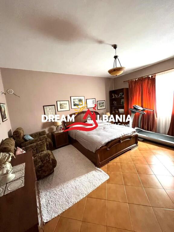 Shitet Apartament 2+1+Verande ne Laprake prane Kupoles, Tirane ID (41211464)