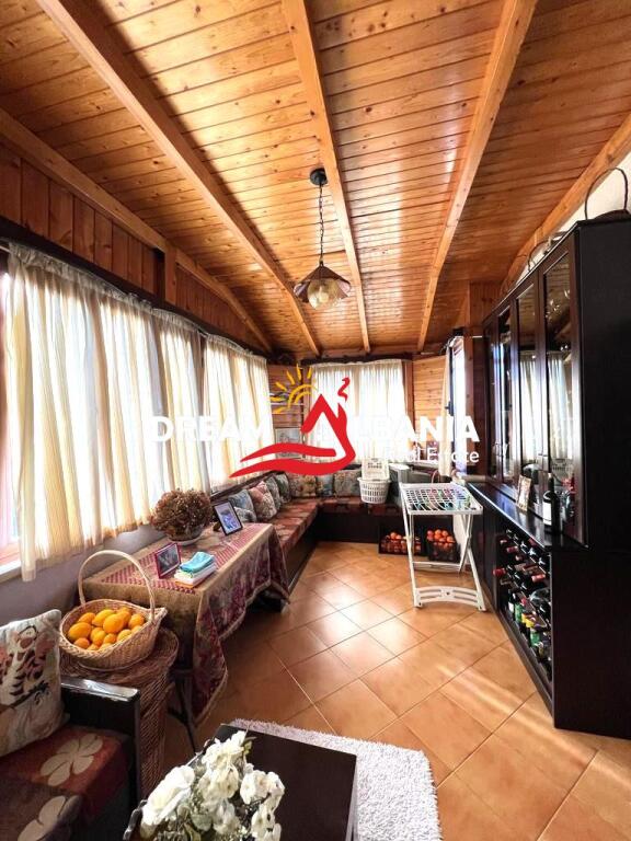 Shitet Apartament 2+1+Verande ne Laprake prane Kupoles, Tirane ID (41211464)