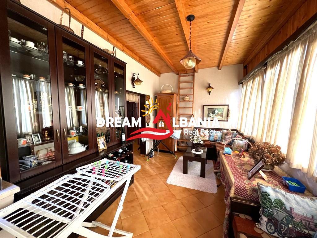 Shitet Apartament 2+1+Verande ne Laprake prane Kupoles, Tirane ID (41211464)