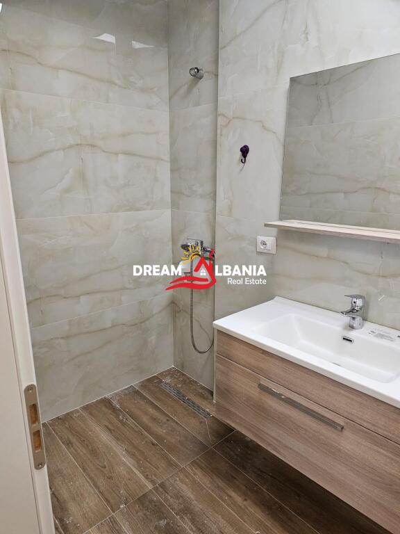 Apartment 2+1+2 bathrooms for sale near the Artificial Lake close to Radisson Hotel in Tirana (ID 41211890)
