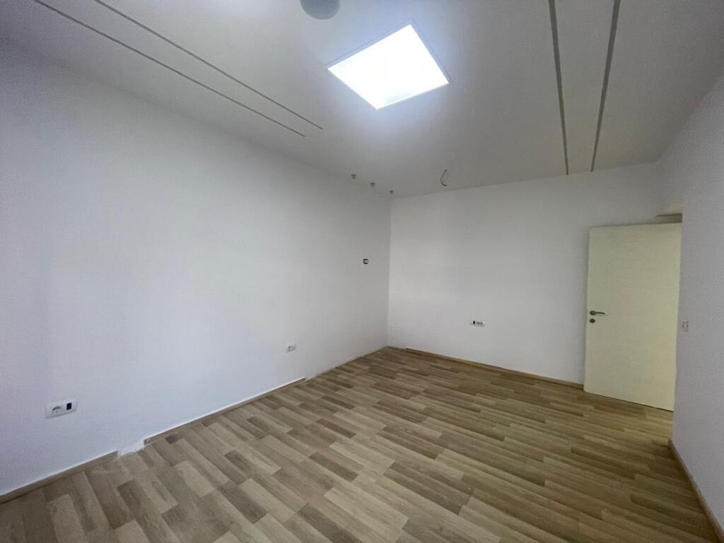 2+1, empty at the university book in the block, price 600 euros