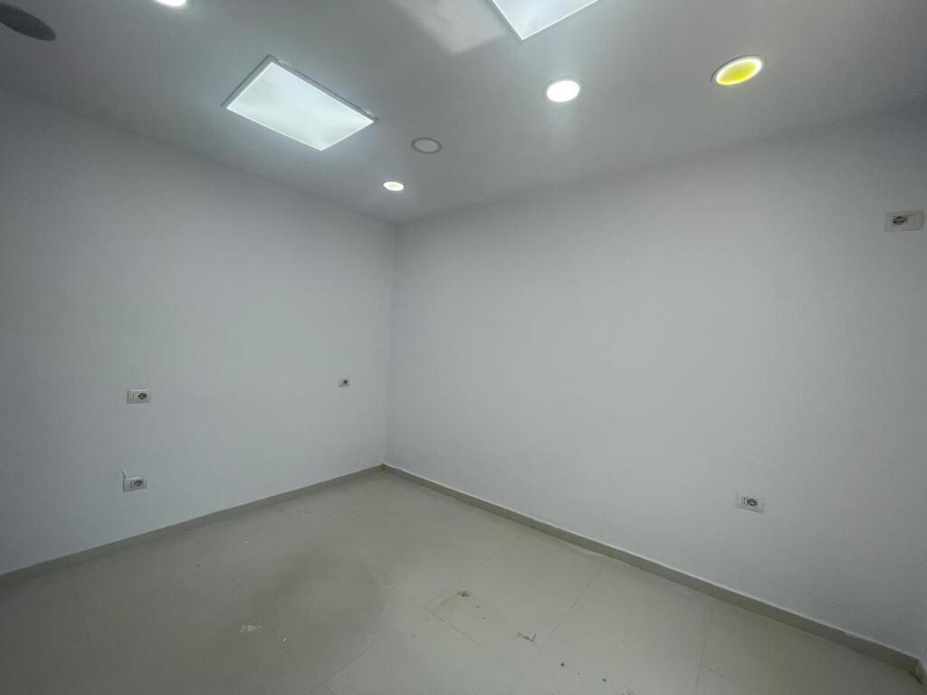 2+1, empty at the university book in the block, price 600 euros