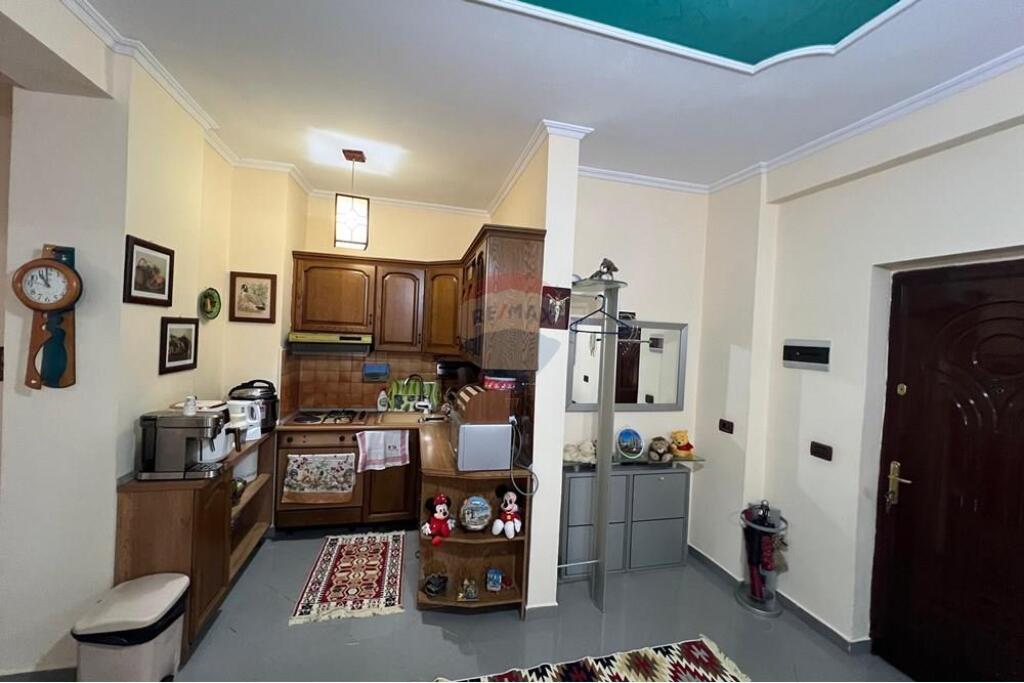 Tirane, jepet me qera apartament 2+1+Ballkon Kati 7, 75 m² 650 € (Xhamlliku) 530581008-34
