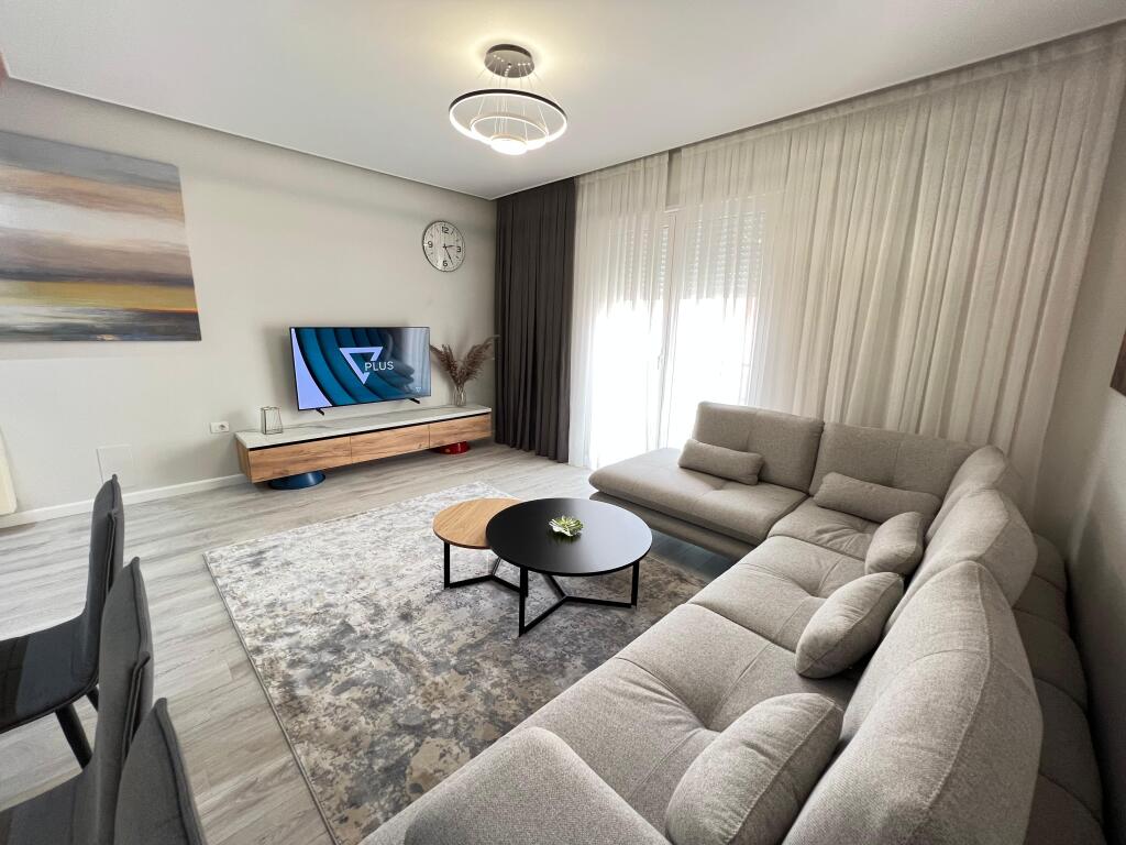 Apartament me qera 2+1+2+parkim Astir