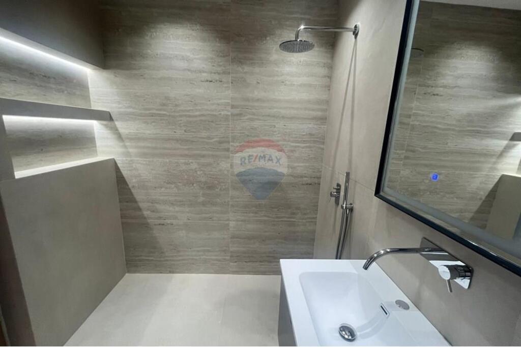 Apartament 2+1+2 për shitje në Altana Residence, Tiranë