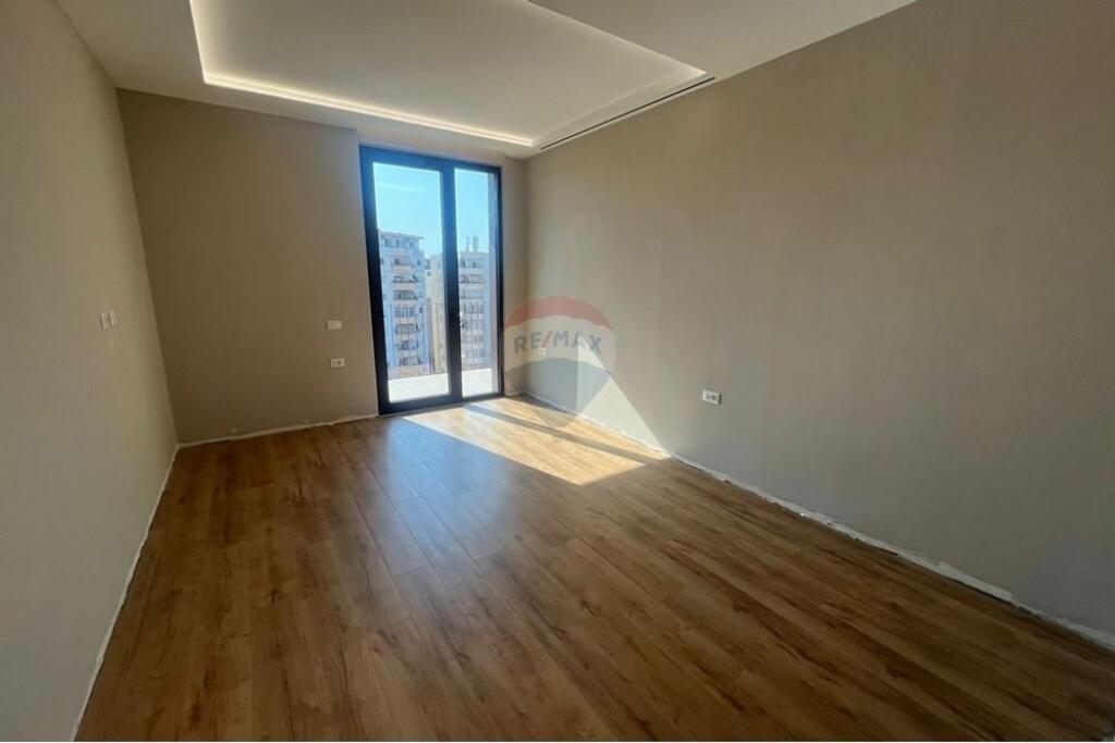 Apartament 2+1+2 për shitje në Altana Residence, Tiranë