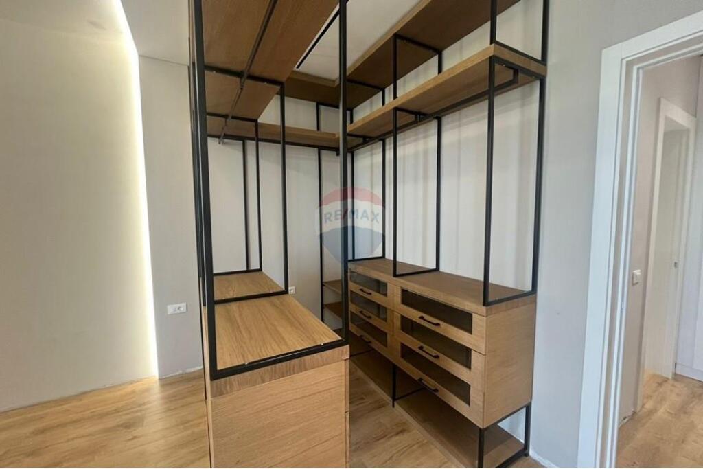 Apartament 2+1+2 për shitje në Altana Residence, Tiranë