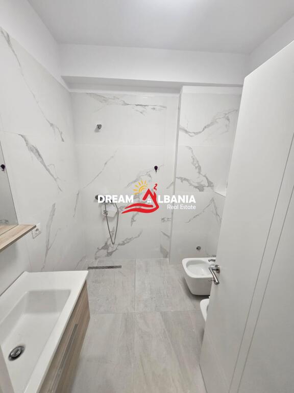 Apartment 2+1+2 bathrooms for sale near the Artificial Lake close to Radisson Hotel in Tirana (ID 41211890)