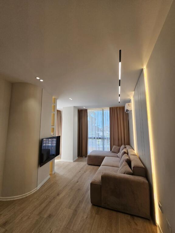 Ultra Appartamento 2+1+1wc/blocco in vendita,📍A 21-dhjetori (MARKET JOENA) | Prezzo: 238,000€