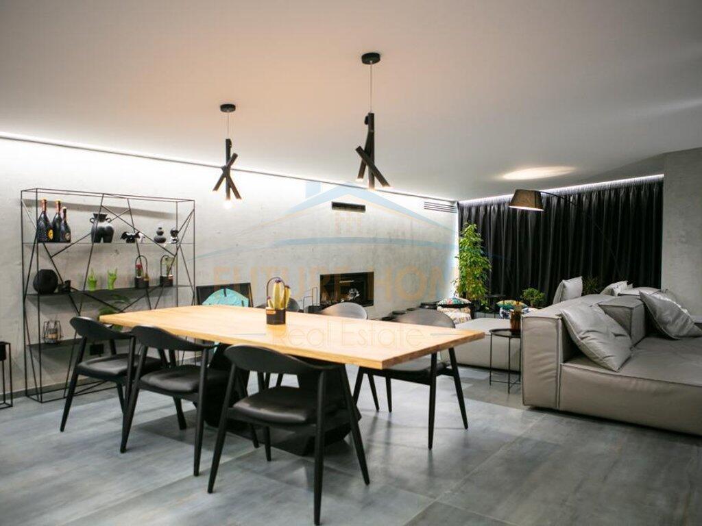 PENTHOUSE 3+1+2 POSTI AUTO IN VENDITA, LAGO ASCIUTTO