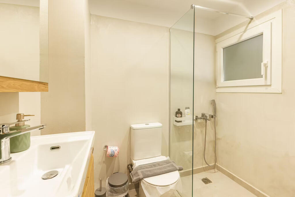 Appartamento In Affitto 1+1 in Myslym Shyr (ID B21012792) Tirana