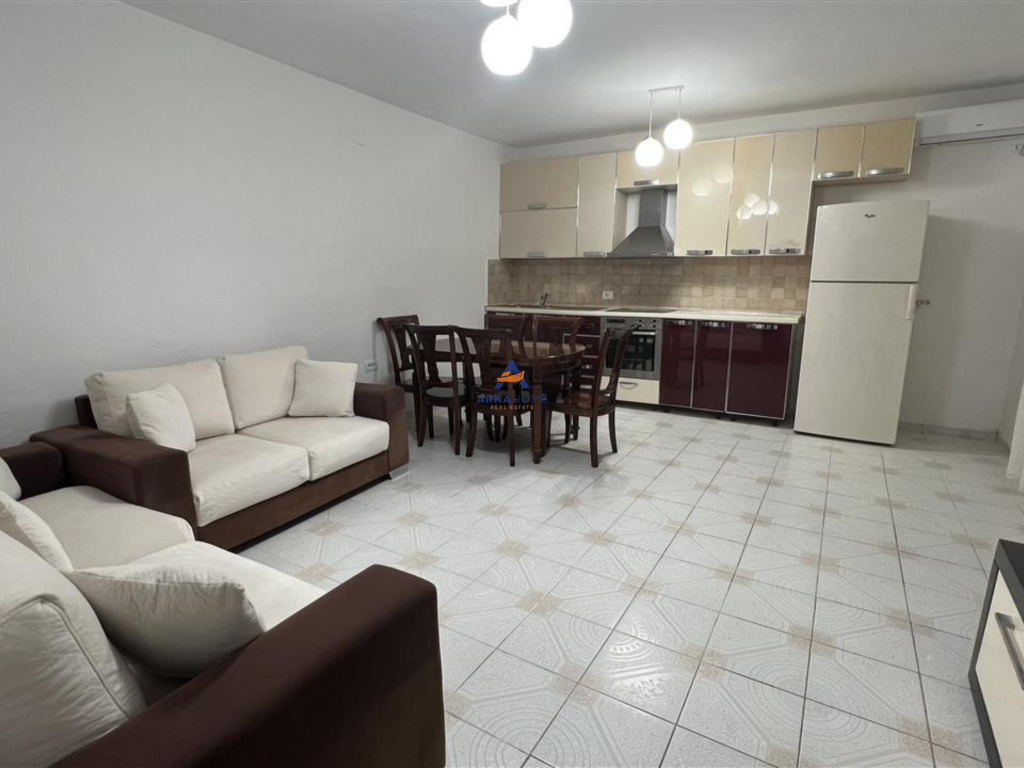PRIVATE HOUSE FOR RENT 2+1 "KOMBINAT" 400 EURO.
