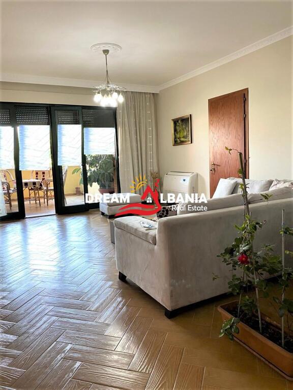 2+1 apartment for rent in the area of Ish Blloku near the University Bookstore in Tirana (ID 4221868)