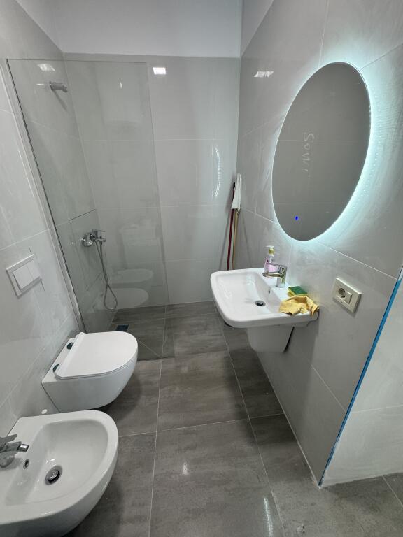🏡 Apartament me Qira – 1+1+Ballkon në Rezidencë Luksoze