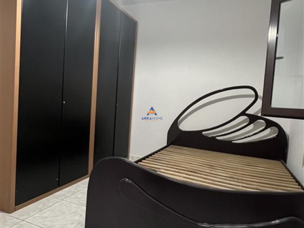 PRIVATE HOUSE FOR RENT 2+1 "KOMBINAT" 400 EURO.