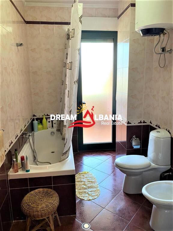 2+1 apartment for rent in the area of Ish Blloku near the University Bookstore in Tirana (ID 4221868)