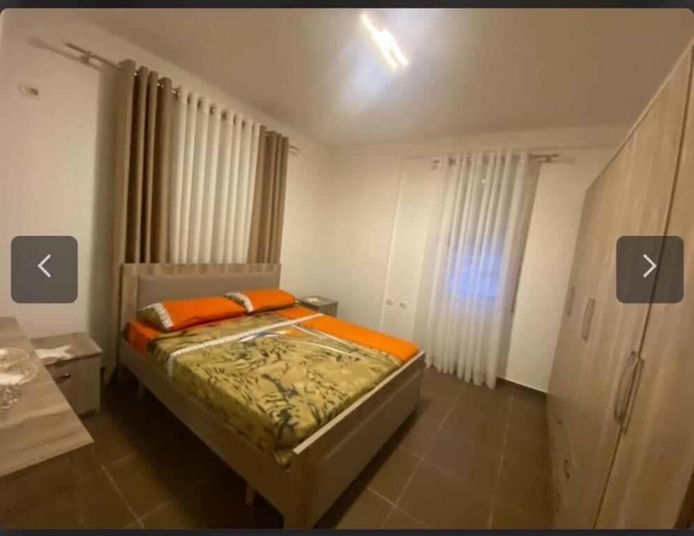 2+1,arredato,via peti lago asciutto,prezzo 600 euro,offerto anche parcheggio con prezzo 50 euro