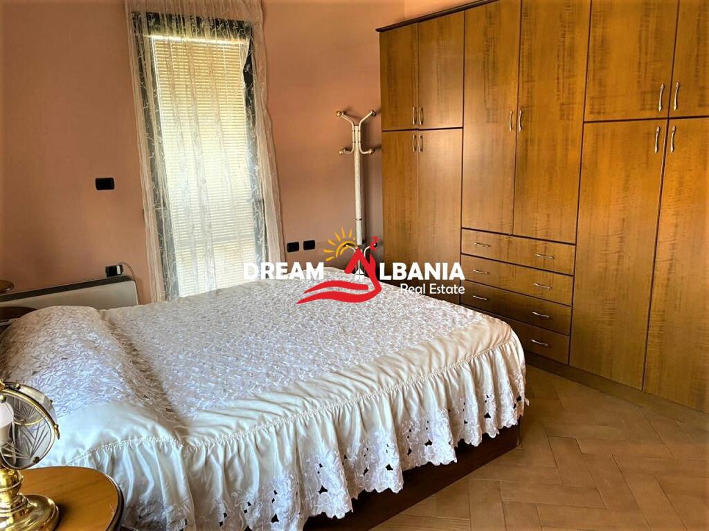 2+1 apartment for rent in the area of Ish Blloku near the University Bookstore in Tirana (ID 4221868)
