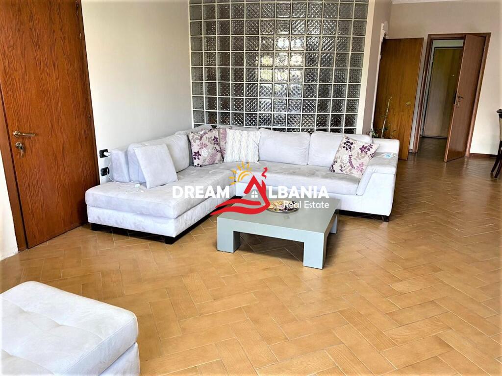 2+1 apartment for rent in the area of Ish Blloku near the University Bookstore in Tirana (ID 4221868)
