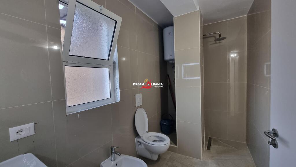 Apartment 2+1 for sale at the Paris Commune near Dinamo Stadium in Tirana (ID 4129529)