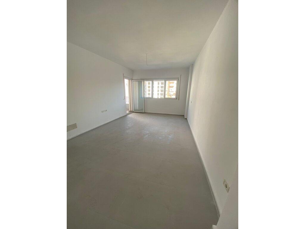Apartment 1+1 for sale in Pazari Ri