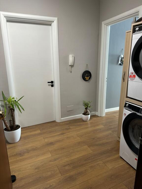 2+1, furnished on Jordan Misja street, price 650 euros