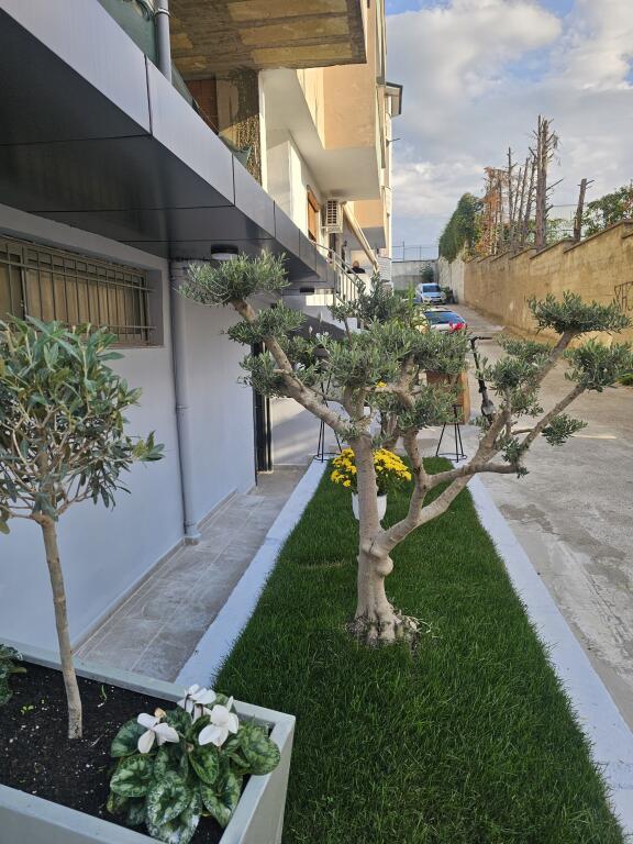 Hera e parë qe jepet me Qera: Garzoniere  sapo investuar * *(📍Porcelan - pranë Tv Klanit dhe Fakultetit EUROPIAN )* - Kt.1 - *300 €/Muaj* - Sp.30 m²