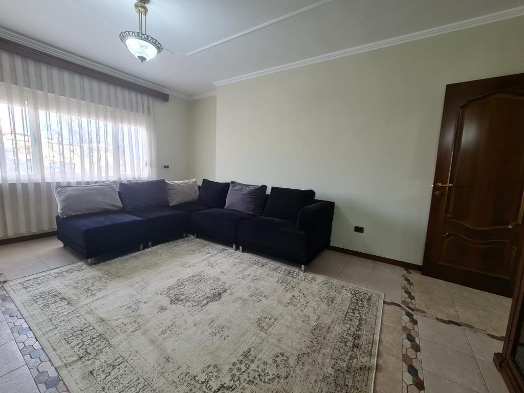 Apartament 3+1+2 WC+ 1 Lavanteri (📍Bulevardi Zogu i Parë, pranë Intesa San Paolo)