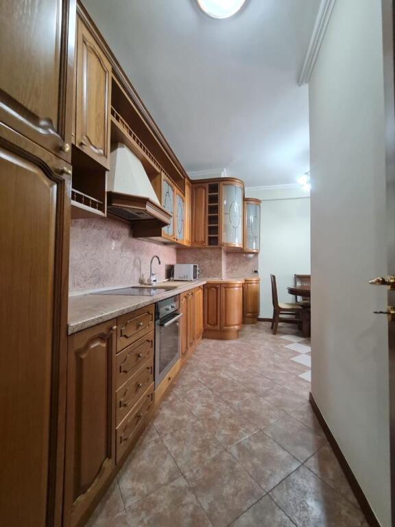 Apartament 3+1+2 WC+ 1 Lavanteri (📍Bulevardi Zogu i Parë, pranë Intesa San Paolo)