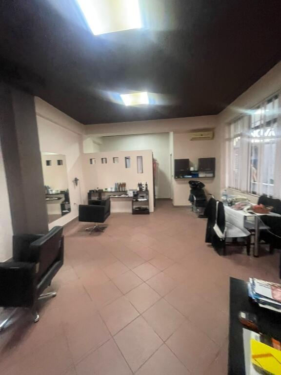 QERA, AMBIENT BIZNESI, RRUGA E ELBASANIT # 530581008-36