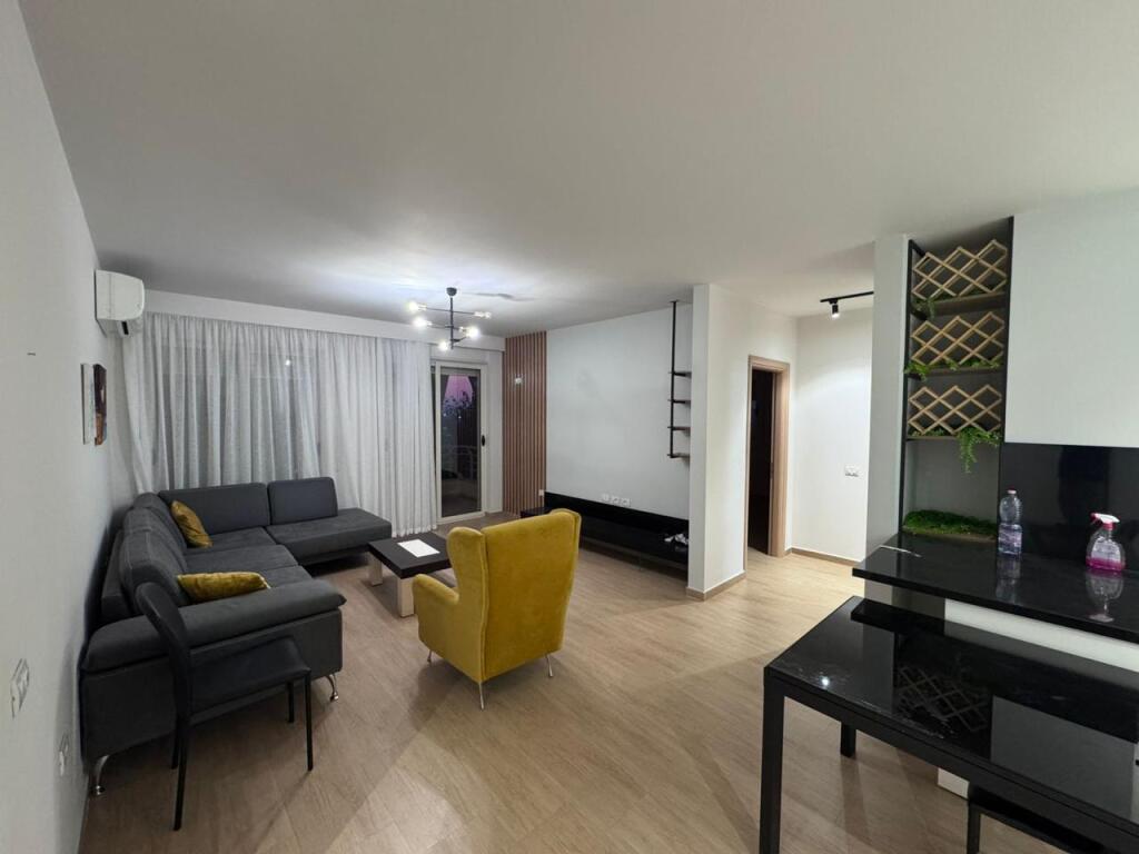 Affitto, Appartamento 3+1+2, "Rruga Peti" Liqeni That, Tirana