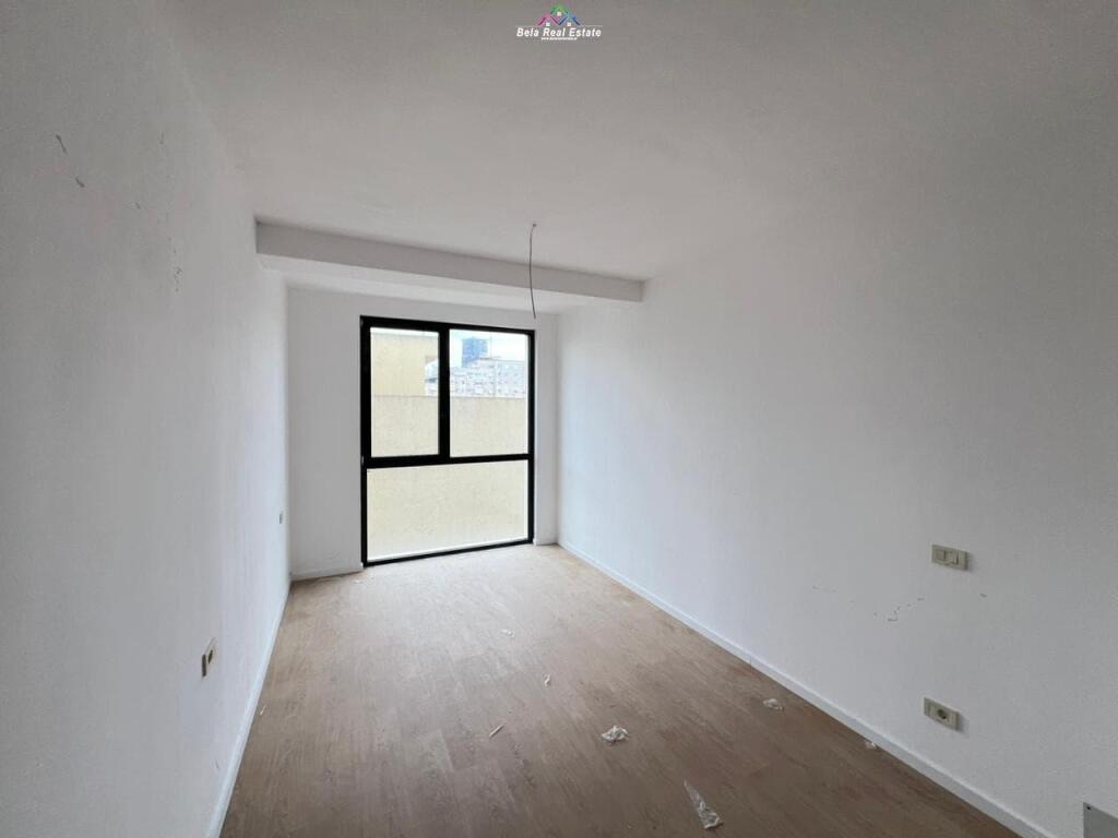 Zyre Me Qera 1+1 Tek Mine Peza (ID BZ2703) Tirane