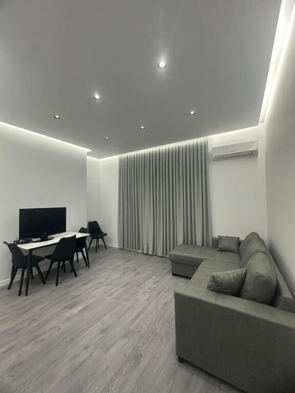 Appartamento 1+1 in affitto in Via Elbasani!