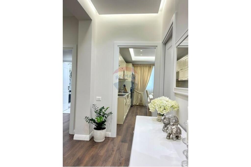 APARTMENT 2+1 FOR RENT AT DURRES STREET!