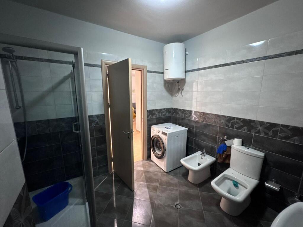 Affitto, Appartamento 3+1+2, "Rruga Peti" Liqeni That, Tirana