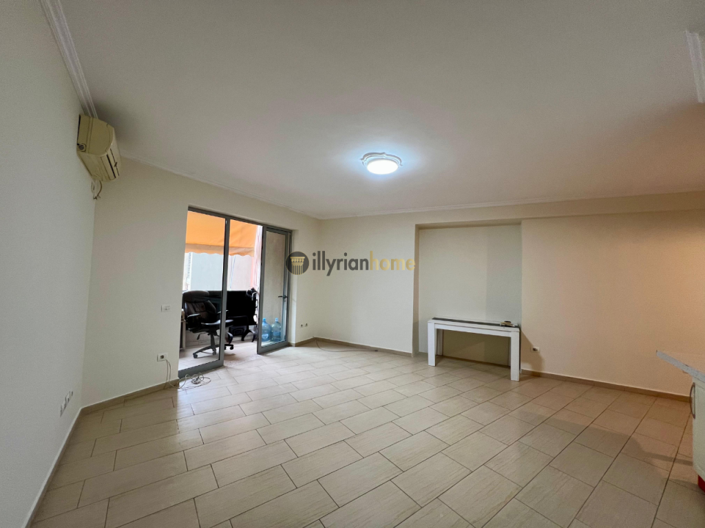Jepet me qira, Apartament 2+1+2 Tualete, “9-Katëshet”, Tiranë