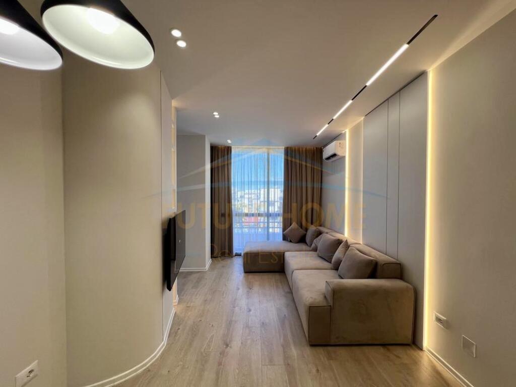 Shitet , Apartament 2+1, 21 Dhjetori, Tiranë. - Widok 2