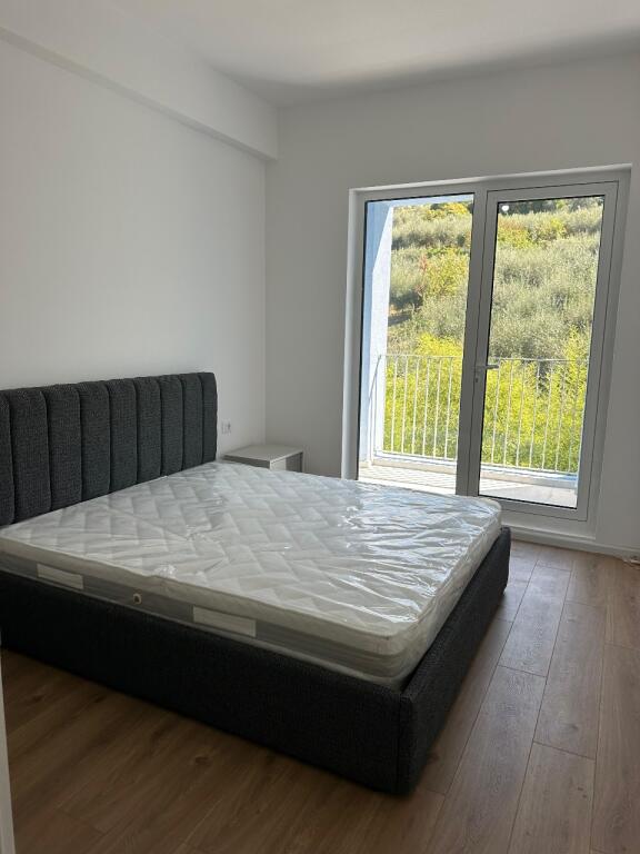 Shitet,Apartament 1+1 Fresku,Tirana.