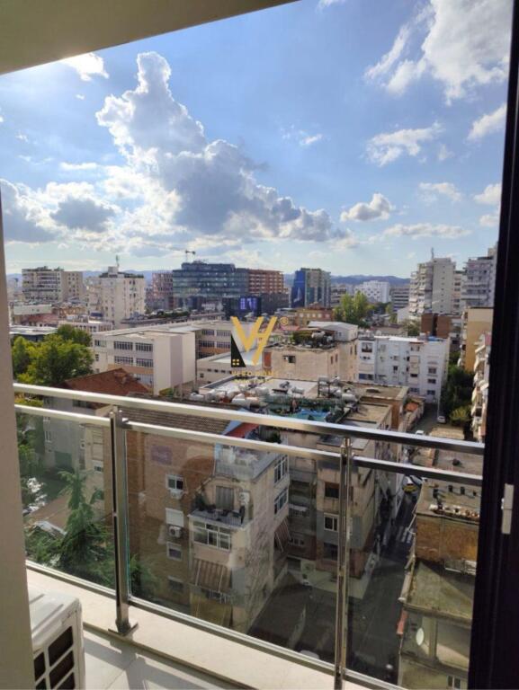 OFFICE 75 M2 FOR RENT AT MINE PEZA 580 EURO