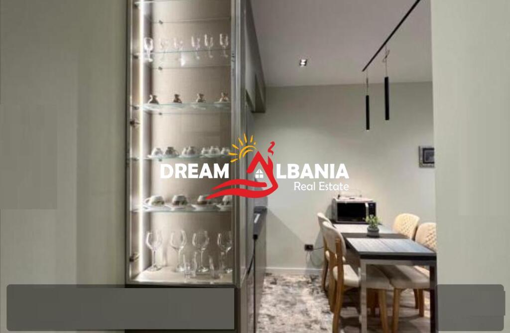 Apartment 1+1 for rent in the Center near the Square in Tirana (ID 42111479)