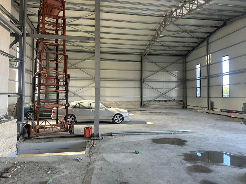 Magazzini in Affitto a Vore (ID BM264) Tirana
