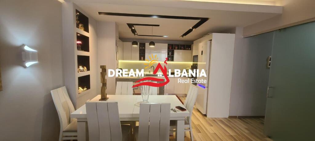 Super Appartamento 2+1 in Affitto nel Centro vicino al Museo (ID 42215402)