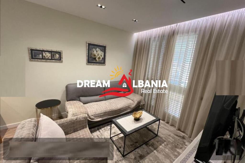 Apartment 1+1 for rent in the Center near the Square in Tirana (ID 42111479)