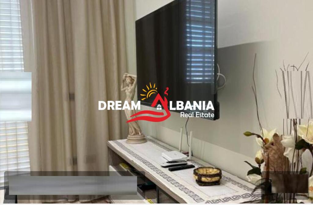 Apartment 1+1 for rent in the Center near the Square in Tirana (ID 42111479)