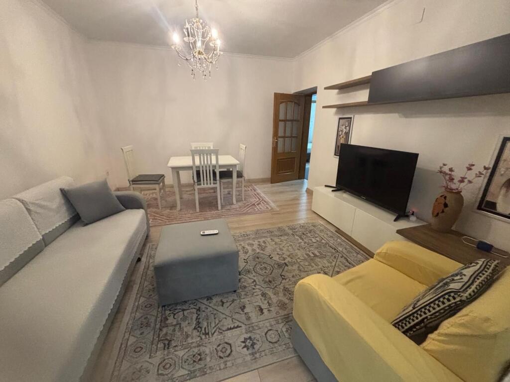 Appartamento 3+1 in affitto vicino al centro a Myslym Shyr
