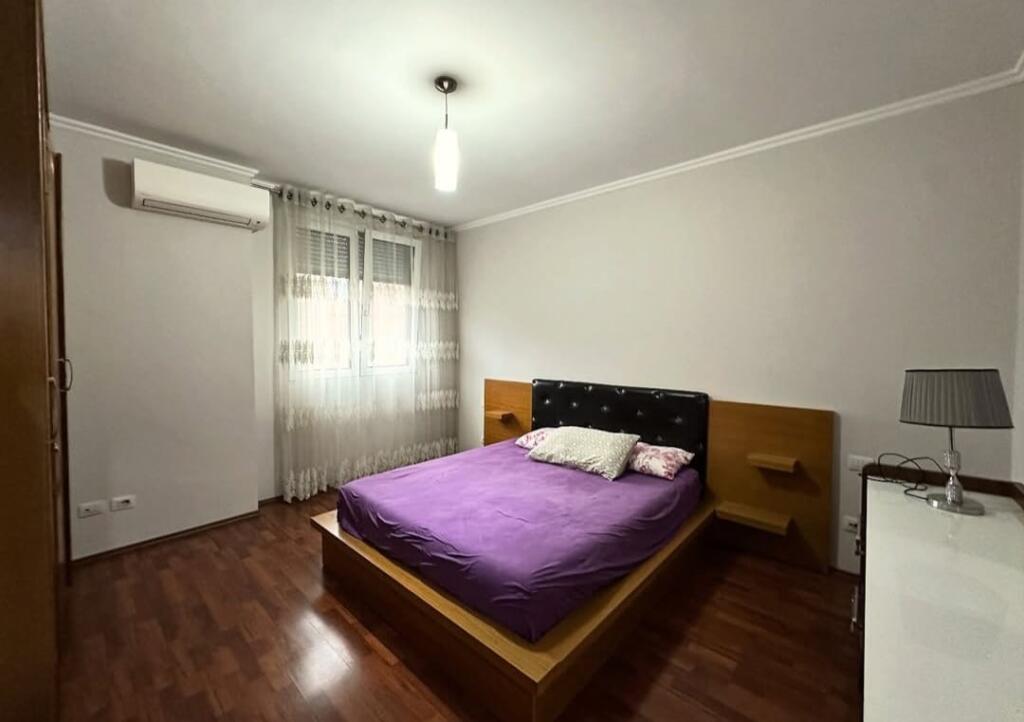 📢 Apartment 3+1+2 for sale on Kavaja Street! 🏡