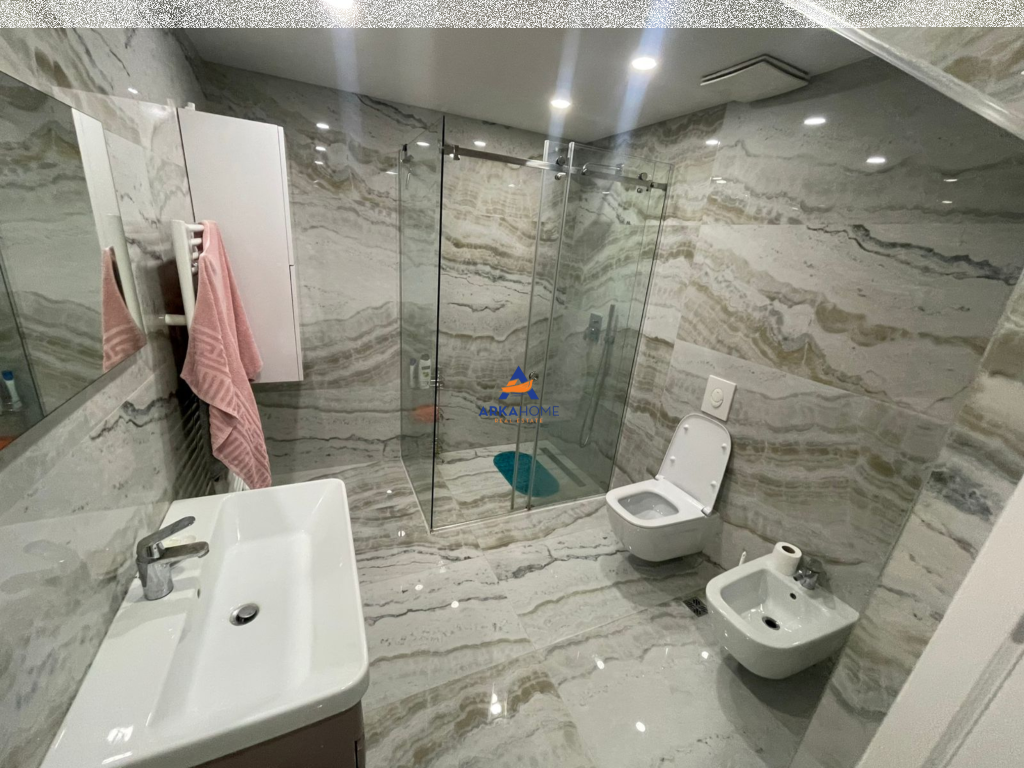 JEPET APARTAMENT ME QERA 2+1+2BALLKONE TE "REZIDENCA KODRA E DIELLIT 1" 1500 EURO