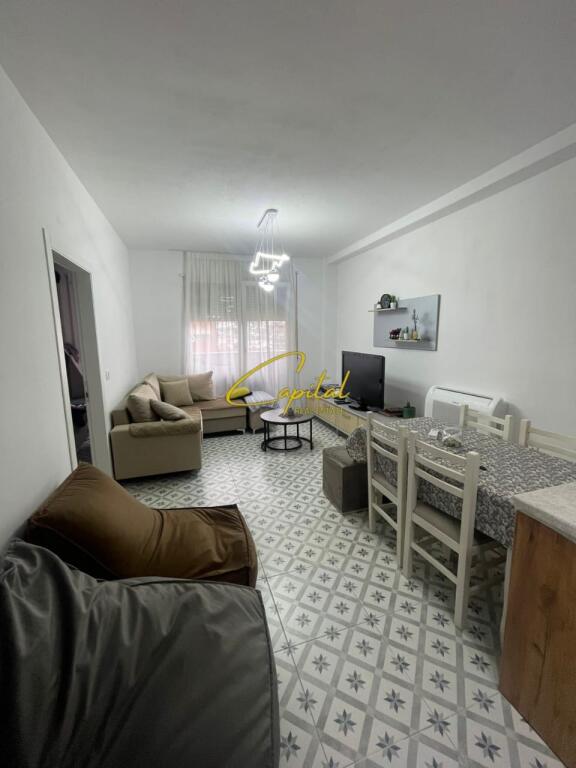 APARTAMENT ME QERA 1+1 GOLDEN PARK 3 45.000 LEKE