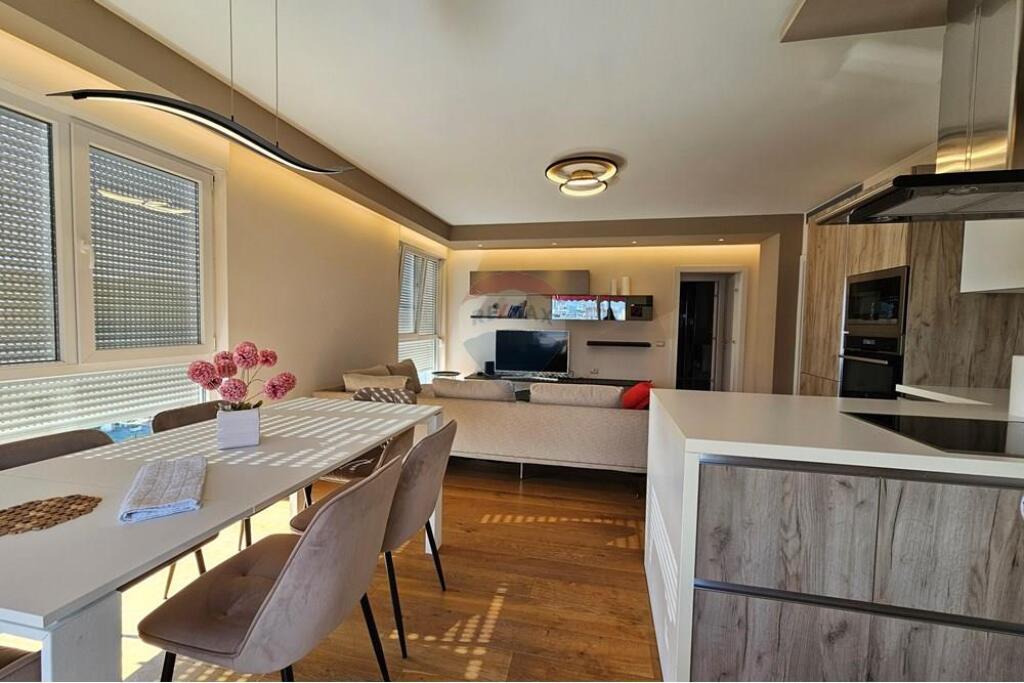 Apartment - For Sale - Complex Contact, Tirana